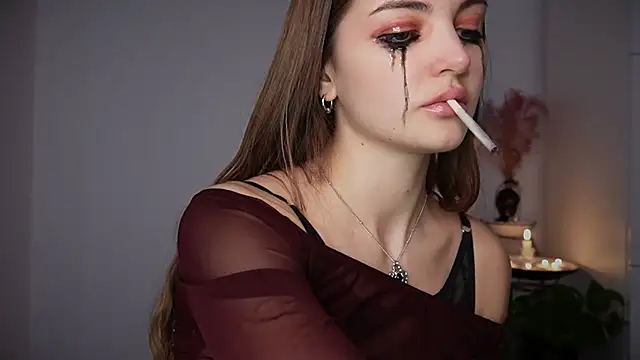 Snapshot of MayTease chatting on October 2025 08:43:01 PM MayTease online show from October 2025 08:43:01 PM