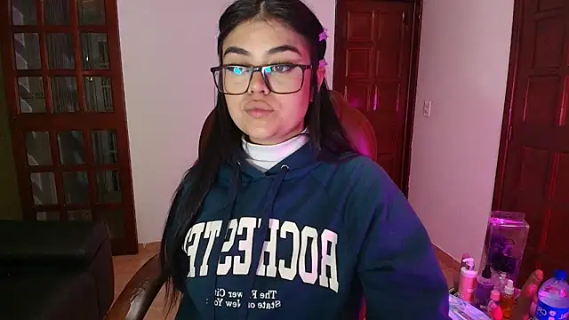 Mia Morelli  online show from November 2025 03:51:01 AM