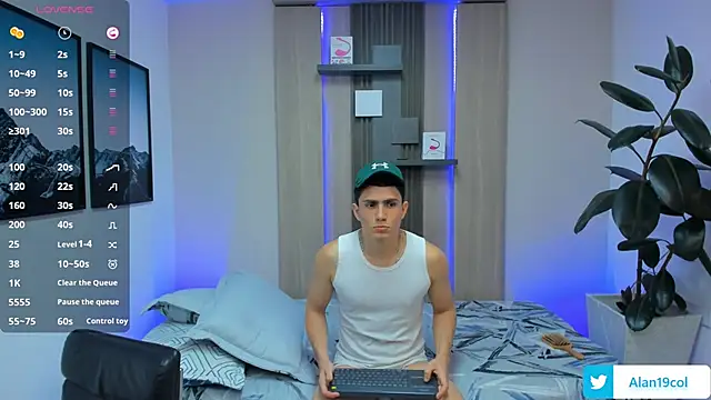 Snapshot of alan_nd_kevin chatting on October 2025 07:09:02 PM alan nd kevin online show from October 2025 07:09:02 PM