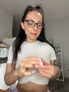 Snapshot of kaonasssiii chatting on September 2025 05:59:01 PM kaonasssiii online show from September 2025 05:59:01 PM