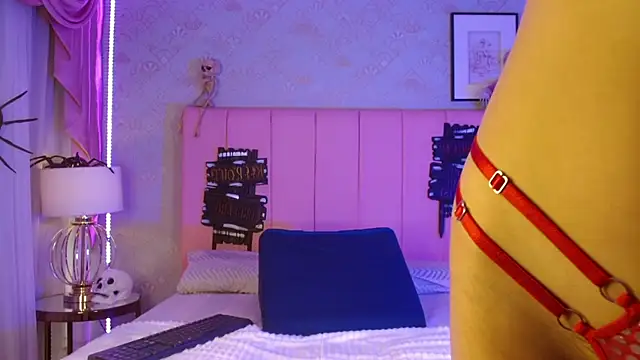 novaross online show from October 2025 09:06:01 PM