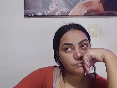 serenaaa00 online show from September 2025 11:30:01 PM