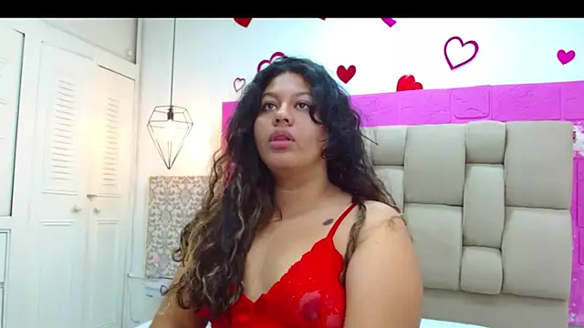 Snapshot of CloeStron chatting on October 2025 12:26:02 PM CloeStron online show from October 2025 12:26:02 PM