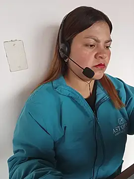 LUCIANA  99 online show from September 2025 03:28:01 PM