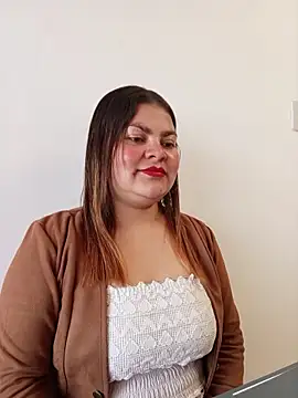 LUCIANA  99 online show from November 2025 03:34:02 PM