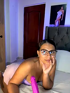 ema zoe online show from September 2025 12:14:01 AM