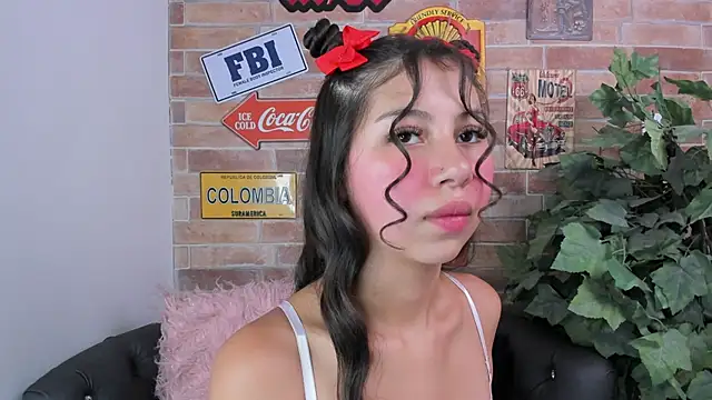 Snapshot of misss_luxury chatting on September 2025 11:11:01 AM misss luxury online show from September 2025 11:11:01 AM