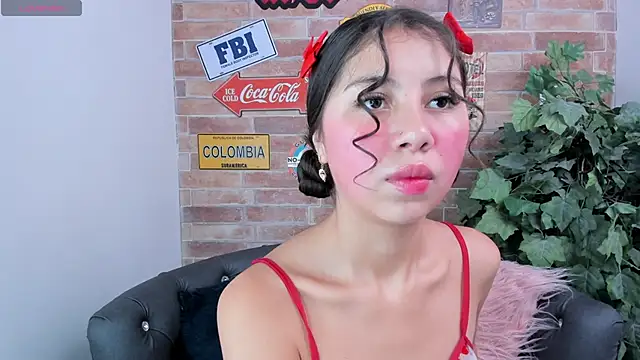 Snapshot of misss_luxury chatting on October 2025 11:00:01 AM misss luxury online show from October 2025 11:00:01 AM