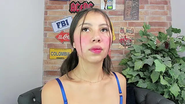 Snapshot of misss_luxury chatting on November 2025 11:09:01 AM misss luxury online show from November 2025 11:09:01 AM