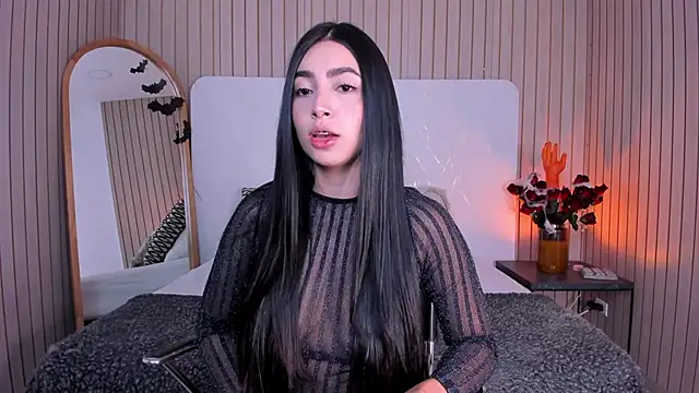 Snapshot of EmelyParker chatting on November 2025 12:35:02 AM EmelyParker online show from November 2025 12:35:02 AM