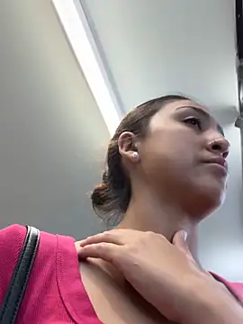 Sonnysoles online show from November 2025 08:09:01 PM