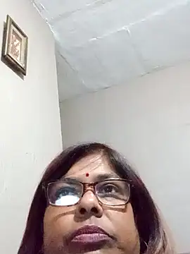 Snapshot of mileesha chatting on October 2025 08:18:01 PM mileesha online show from October 2025 08:18:01 PM