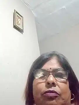 Snapshot of mileesha chatting on October 2025 07:13:01 PM mileesha online show from October 2025 07:13:01 PM