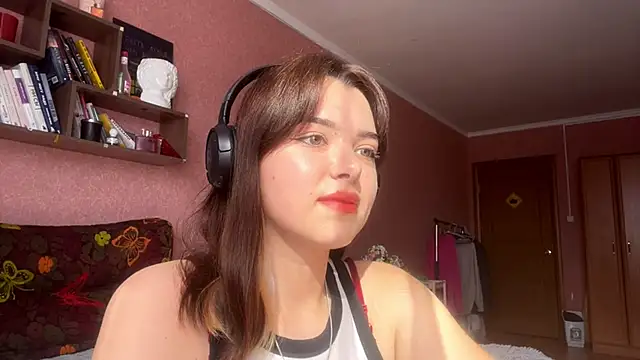 PUP PUP Sea online show from September 2025 07:07:01 AM