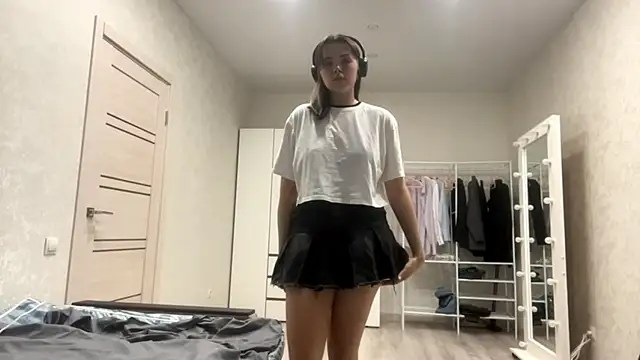 PUP PUP Sea online show from September 2025 03:36:01 PM