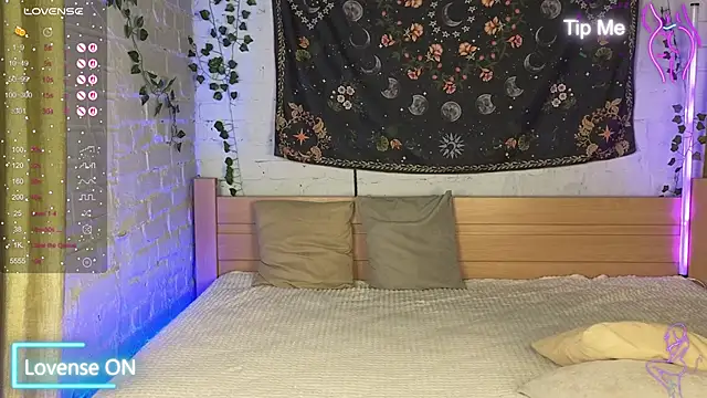 Bekky Hammon online show from October 2025 03:17:01 AM