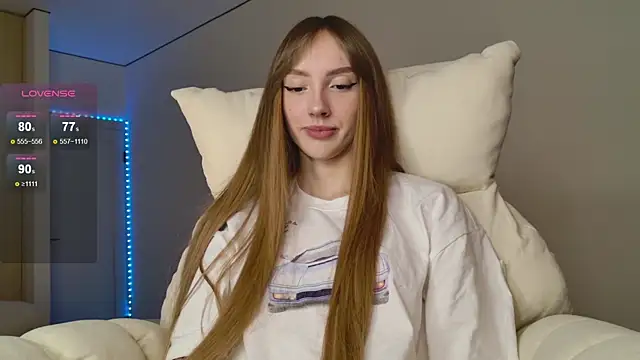 Snapshot of Lunainnk chatting on October 2025 11:49:02 PM Lunainnk online show from October 2025 11:49:02 PM