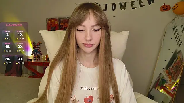 Snapshot of Lunainnk chatting on November 2025 11:29:01 PM Lunainnk online show from November 2025 11:29:01 PM