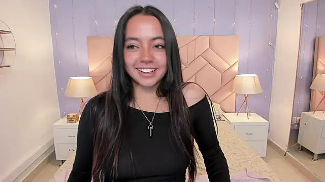 Lara Rouss  online show from September 2025 02:22:01 AM