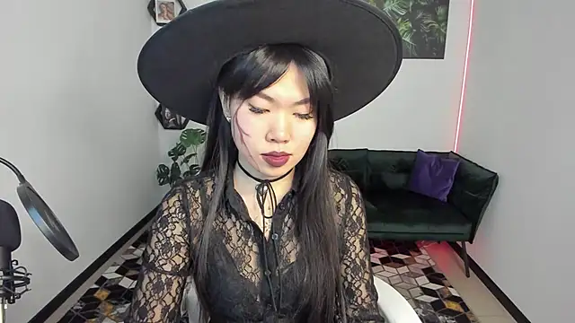 LunaPurrr online show from October 2025 01:09:02 AM