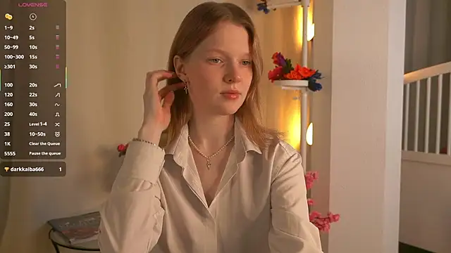 MollyBushh online show from September 2025 03:33:01 PM