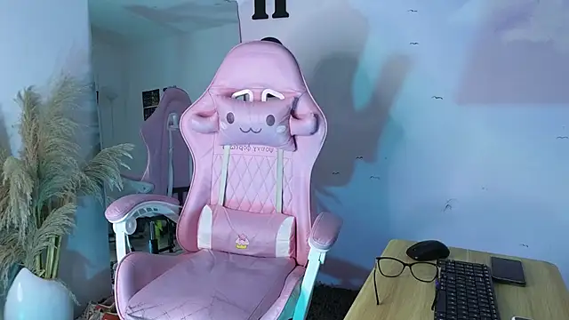 Snapshot of Catherine_Smith_ chatting on October 2025 12:06:01 PM Catherine Smith online show from October 2025 12:06:01 PM