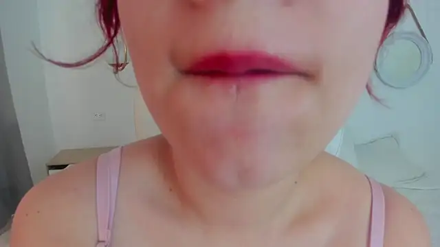 mlle luna online show from September 2025 02:39:02 PM