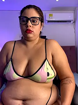 Velveet x online show from September 2025 12:10:01 PM