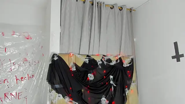 Snapshot of JulianaCarter chatting on October 2025 07:36:02 PM JulianaCarter online show from October 2025 07:36:02 PM