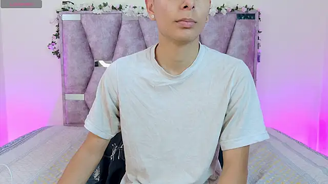 Snapshot of lana_and_liam_ chatting on November 2025 10:28:02 AM lana and liam online show from November 2025 10:28:02 AM