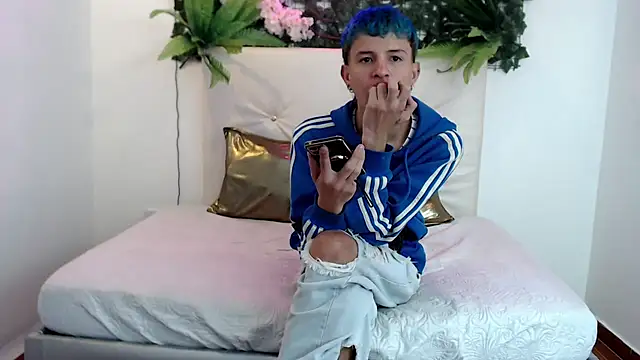 Snapshot of iam_lukas__ chatting on September 2025 03:10:02 AM iam lukas online show from September 2025 03:10:02 AM