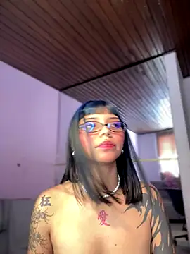 ZoeRaven Pink online show from October 2025 05:48:02 PM