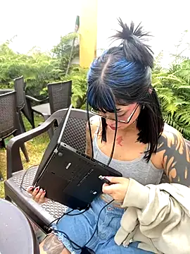 ZoeRaven Pink online show from November 2025 03:23:02 PM