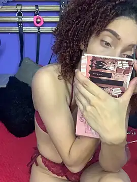 Snapshot of ValentinaStorm1 chatting on September 2025 02:33:01 AM ValentinaStorm1 online show from September 2025 02:33:01 AM