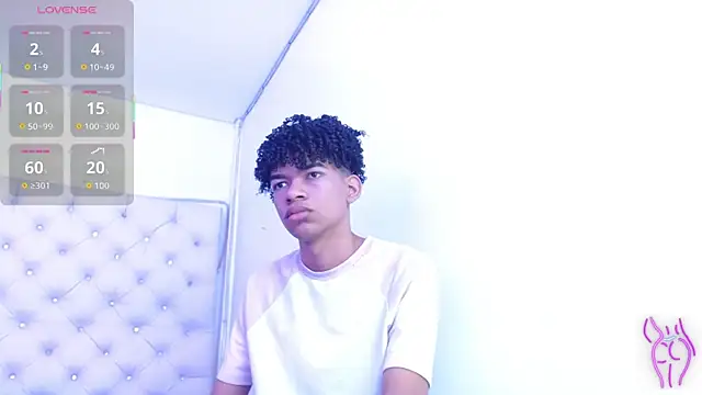 Ivone Rose  online show from October 2025 12:24:02 PM