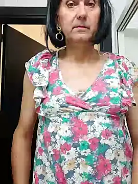 Emily de Carla online show from October 2025 04:33:01 PM