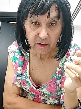 Emily de Carla online show from November 2025 04:40:01 PM