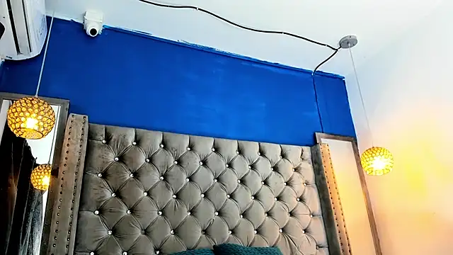 Snapshot of latinhotmuscle chatting on November 2025 04:22:01 AM latinhotmuscle online show from November 2025 04:22:01 AM