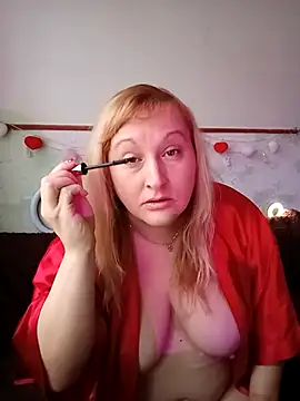 Snapshot of XHelenaX90 chatting on February 2025 06:18:02 AM XHelenaX90 online show from February 2025 06:18:02 AM