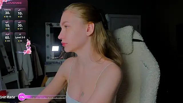 Snapshot of Ammi_bliss chatting on October 2025 03:36:01 AM Ammi bliss online show from October 2025 03:36:01 AM