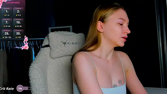 Snapshot of Ammi_bliss chatting on November 2025 04:03:02 AM Ammi bliss online show from November 2025 04:03:02 AM