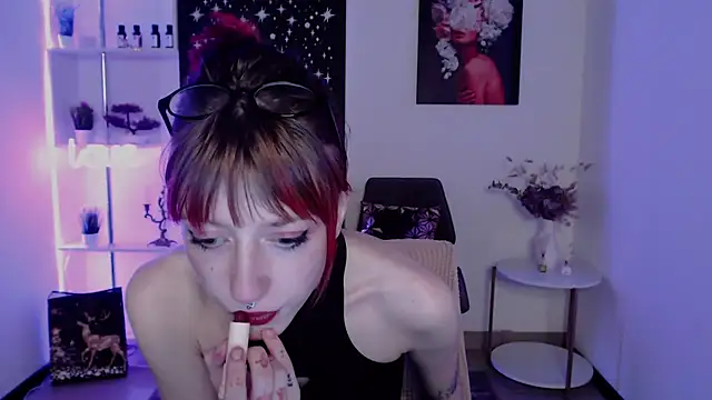 AveryLia online show from September 2025 11:26:01 PM