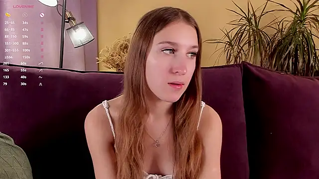 Snapshot of NanaMertins chatting on September 2025 01:05:02 AM NanaMertins online show from September 2025 01:05:02 AM