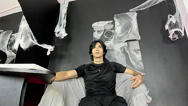 jett savage online show from October 2025 02:30:02 PM