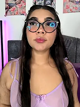 Snapshot of Vale_Walker chatting on November 2025 06:26:02 AM Vale Walker online show from November 2025 06:26:02 AM