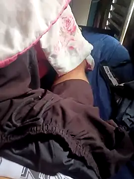 Snapshot of morenosfd069 chatting on December 2025 10:20:01 AM morenosfd069 online show from December 2025 10:20:01 AM