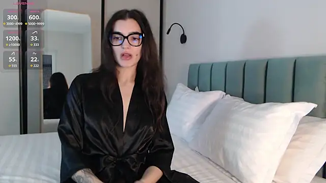 Snapshot of christinafitness chatting on November 2025 05:52:01 AM christinafitness online show from November 2025 05:52:01 AM