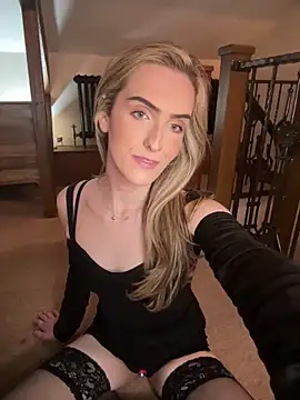 Snapshot of Dorinda_23X chatting on November 2025 01:33:02 PM Dorinda 23X online show from November 2025 01:33:02 PM