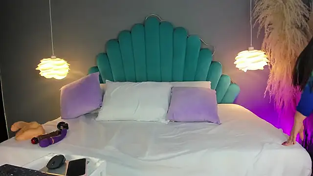 Snapshot of SweetAnngell chatting on September 2025 04:51:02 AM SweetAnngell online show from September 2025 04:51:02 AM