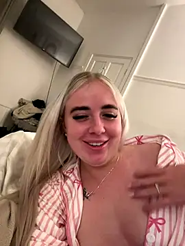 Beckybabexx online show from September 2025 12:12:02 AM